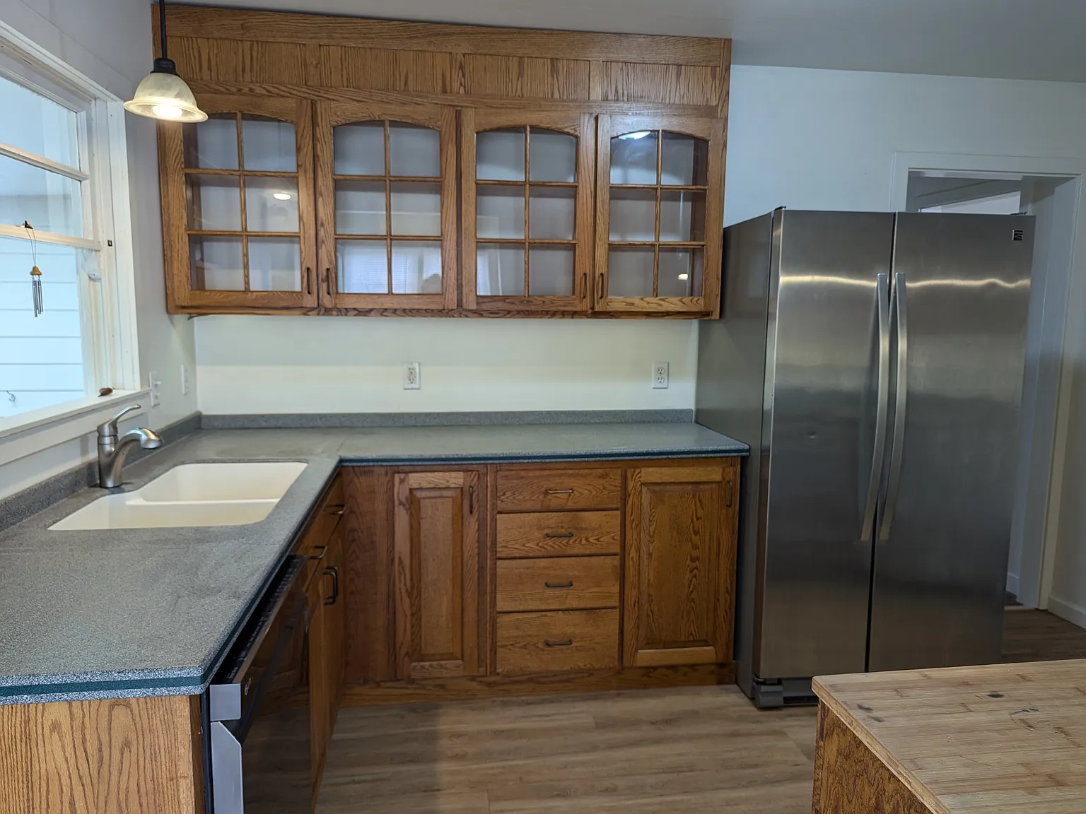 3 bed, 1185 sqft, $2,300 — Photo 4