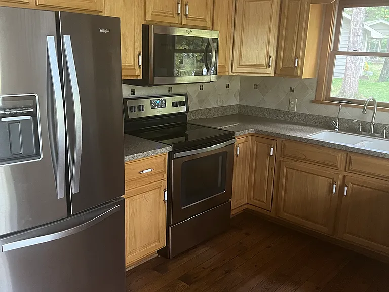 8913 Ab Ave — Photo 4
