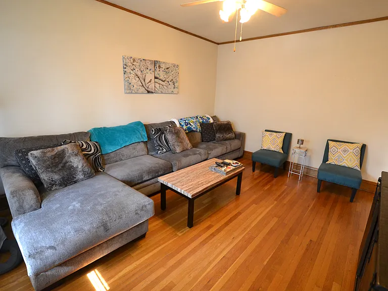 3767 N Lakewood Ave #2 — Photo 2