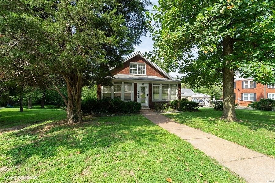 1st image of 3605 Oakmount Ave
