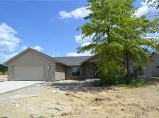 33007 Meadows Edge Ln, North Ridgeville, OH 44039