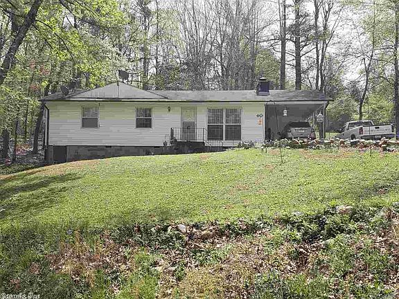3rd image of 40 Blackfoot Dr