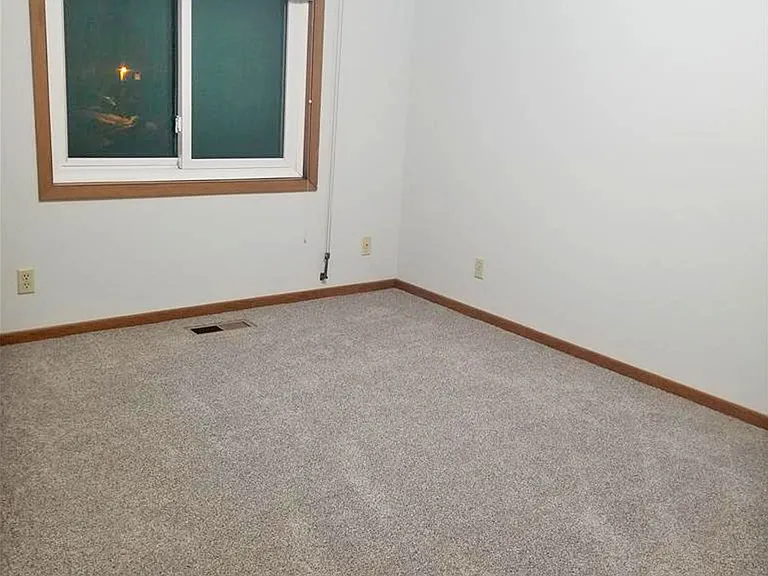 2422 Mendelssohn Ln #6 — Photo 5