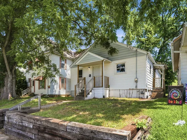 120 20th St, East Moline, IL 61244