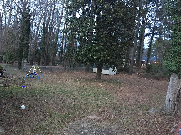 Huge backyard with Shed