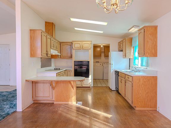 4th image of 39304 N 114th Pr NW