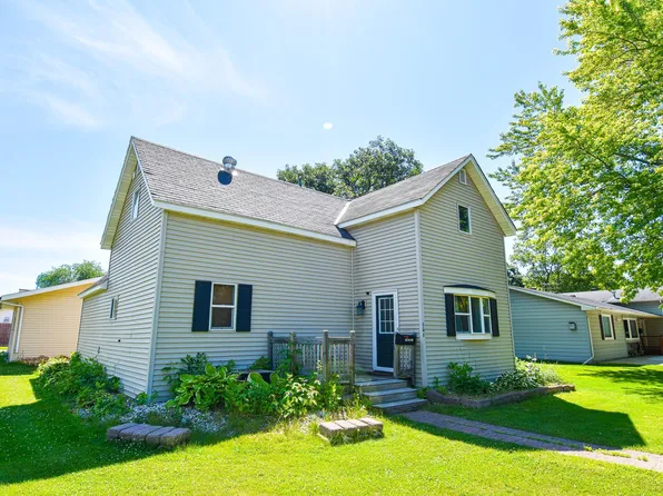606 Kendall Ave S, Thief River Falls, MN 56701