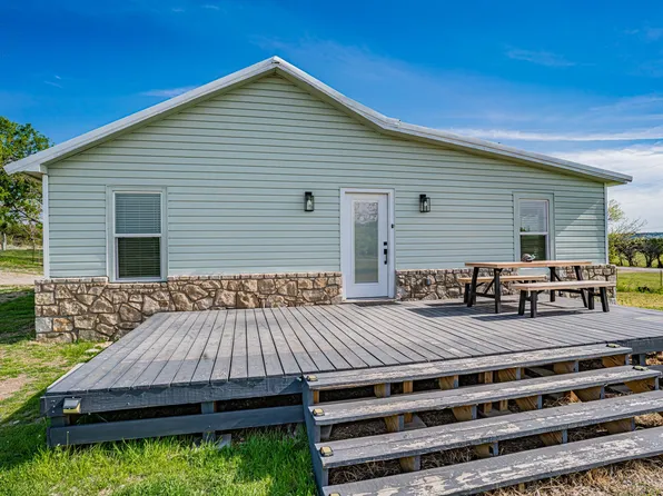 1037 County Road 2004, Glen Rose, TX 76043