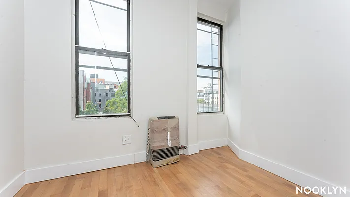 Rented by Nooklyn NYC LLC | media 13