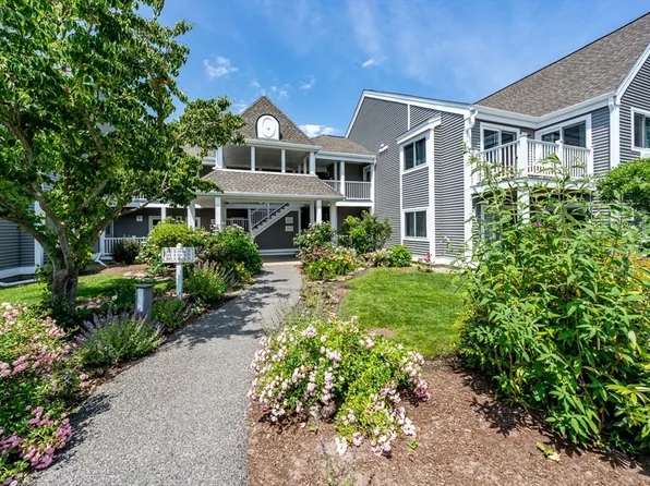 102 Fletcher Ln #G, Brewster, MA 02631