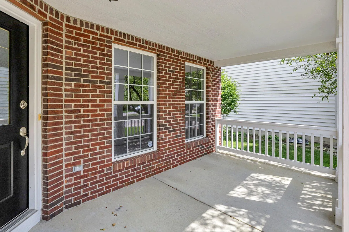Building Photo - 4384 Cordova Dr