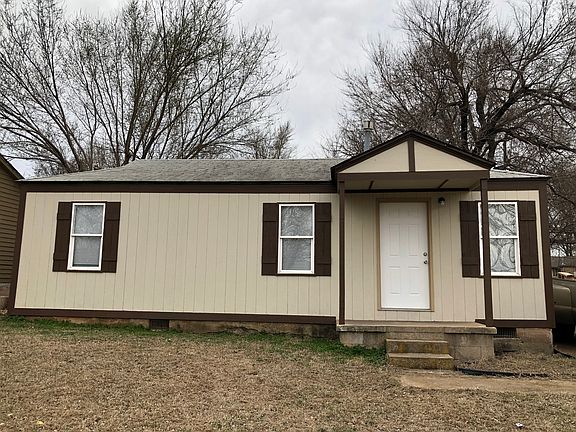 2nd image of 640 SE 27th St