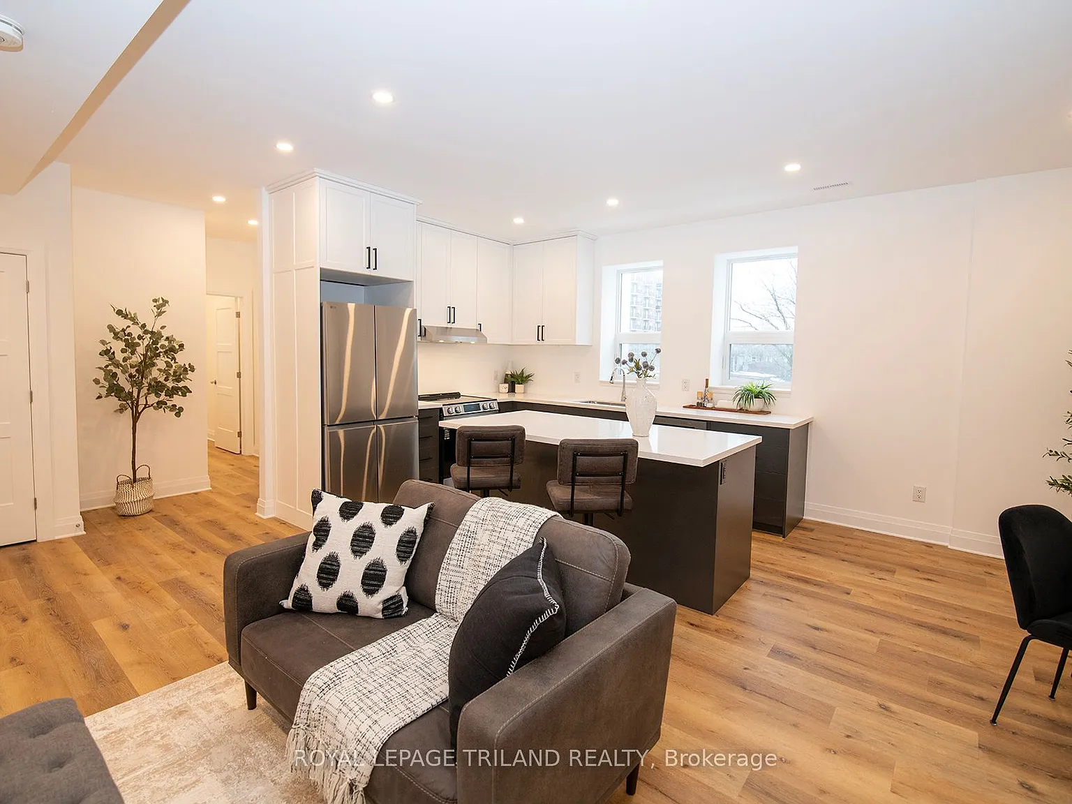 2 bed, $1,995 — Photo 1
