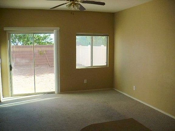 4th image of 2416 Belt Buckley Dr