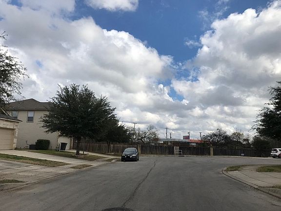 4th image of 9510 Nueces Cyn