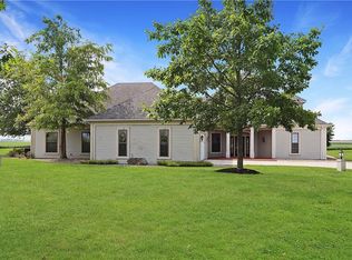 1680 E County Road 750n, Mattoon, IL 61938