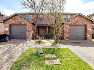 2320 Bloomfield Dr, Arlington, TX 76012