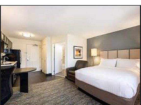 Studio Suite - Queen bed
