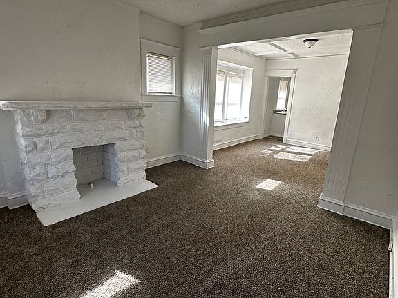 2nd image of 3934 Garfield Ave
