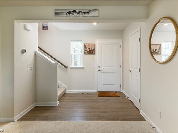 3rd image of 15253 Woodsong Dr