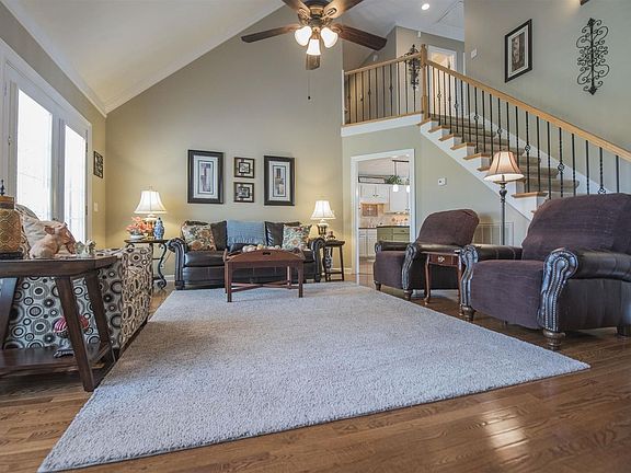 5th image of 120 Williamson Ct