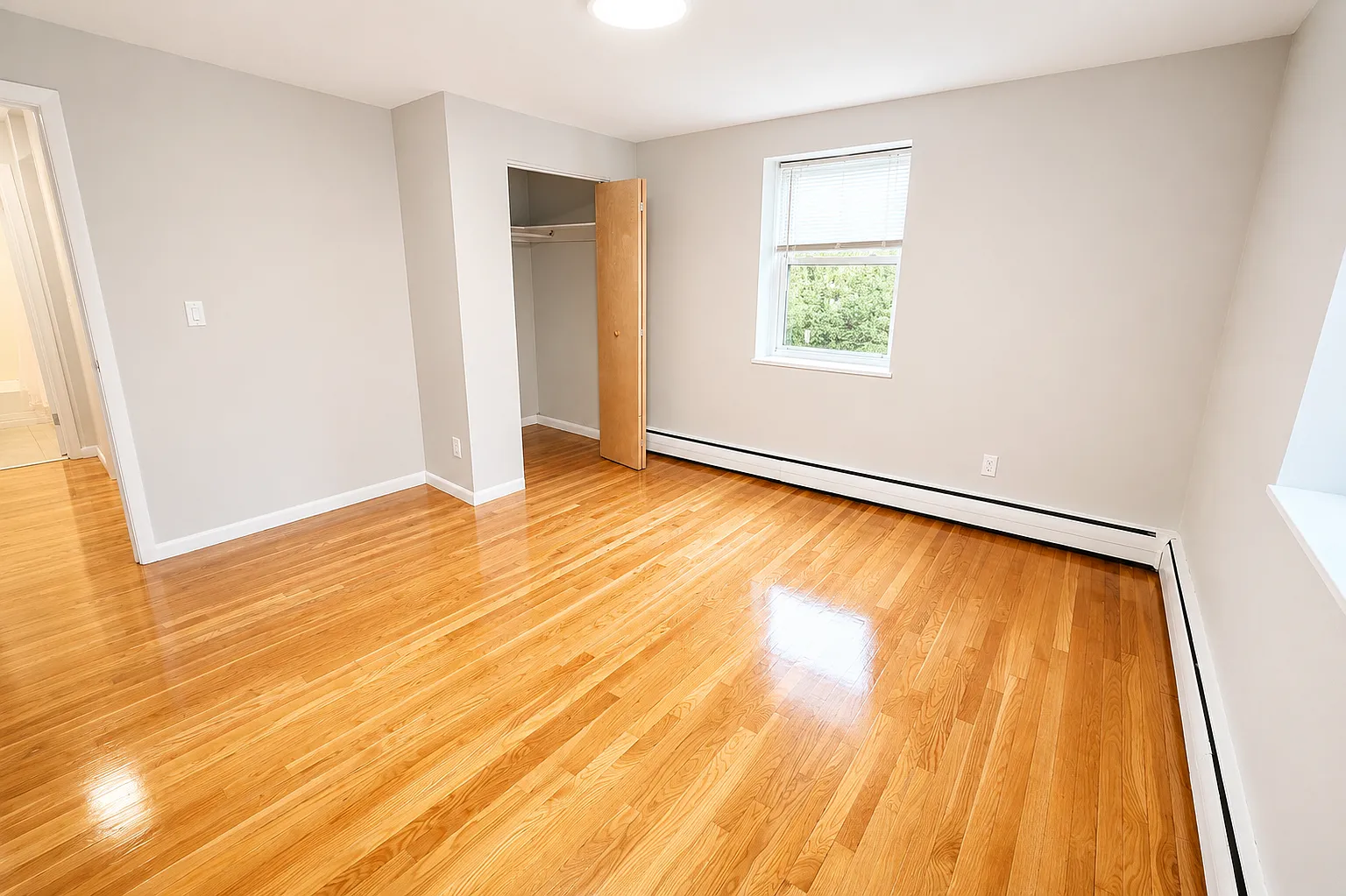 2 bed, 1009 sqft, $2,900 — Photo 3
