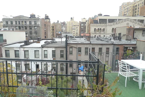 Rented by America Mecca Realty LLC | media 36