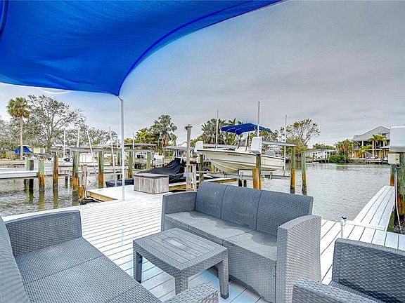 5th image of 300 VENETIAN DRIVE #2