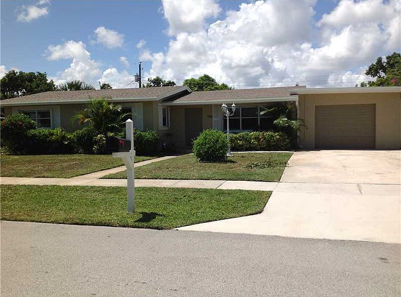 1st image of 1613 NW 10th Ave