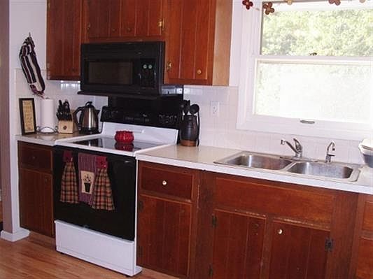 5th image of 4731 Cheryl Ave