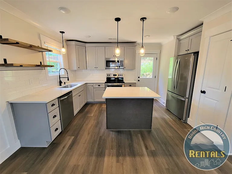 291 Stratford Ln — Photo 43