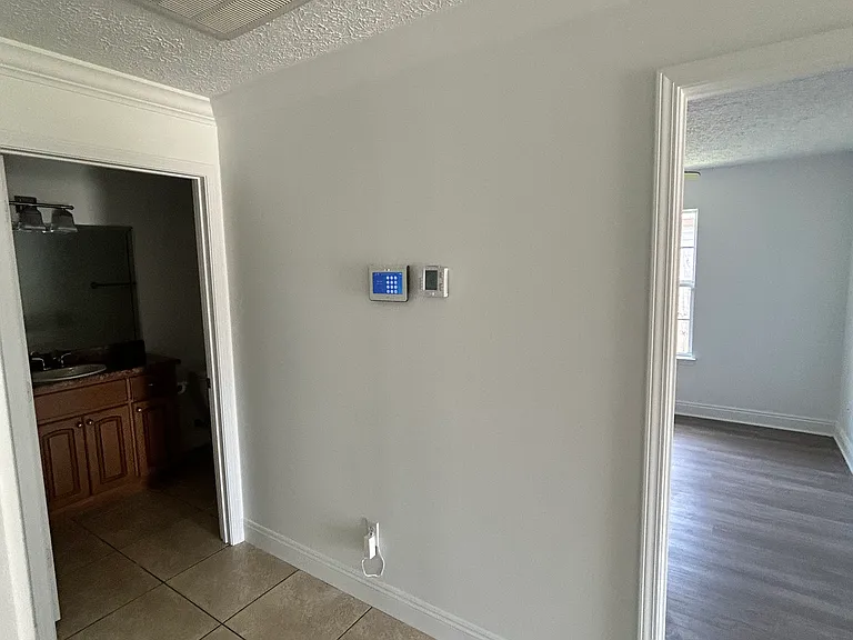606 Diamonte Cir — Photo 8