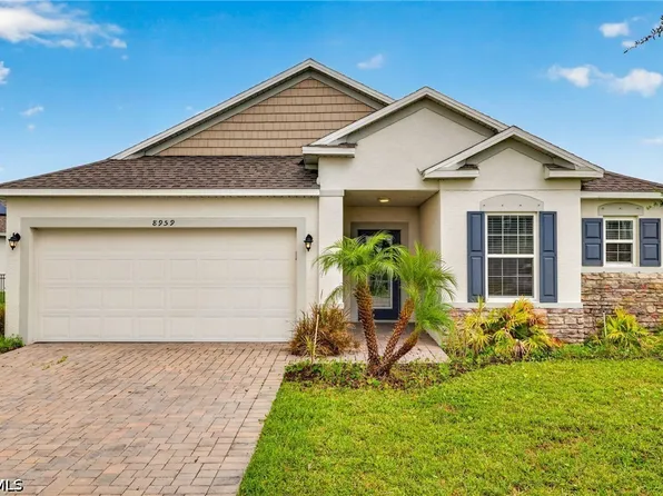 8959 Cascade Price Cir, North Fort Myers, FL 33917