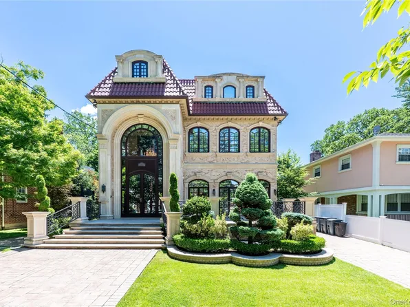 18710 Aberdeen Road, Jamaica Estates, NY 11432
