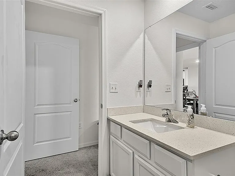 70 Pebble Beach Dr — Photo 28