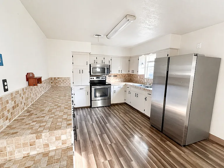2109 Terrace Dr — Photo 3