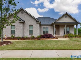 16 Elm Ridge Blvd, Huntsville, AL 35824