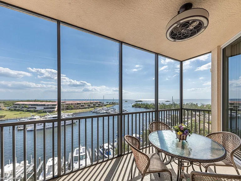 3313 Sunset Key Cir #403 — Photo 40