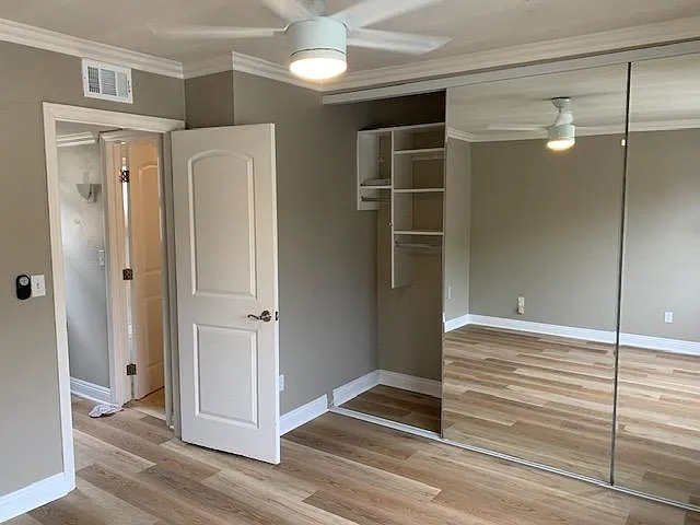 324 Kolmar St — Photo 15