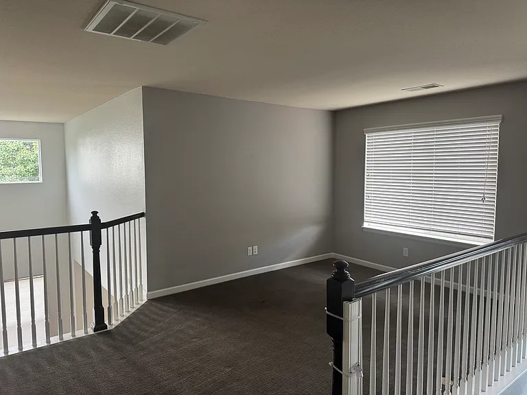 569 Cheyenne Dr — Photo 10