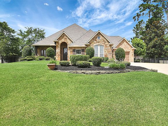 5th image of 40603 Manor Dr