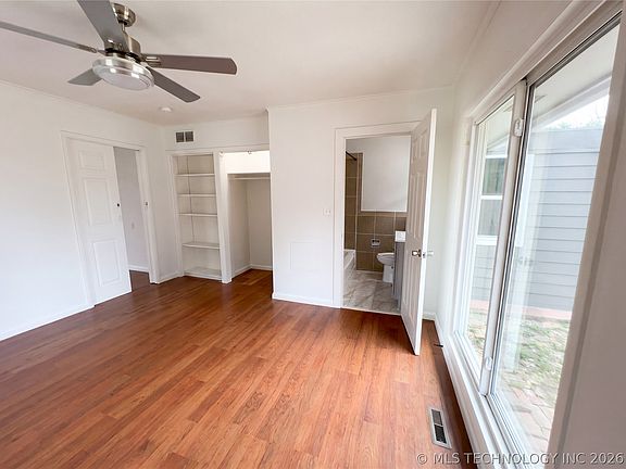 4th image of 818 W Rush St