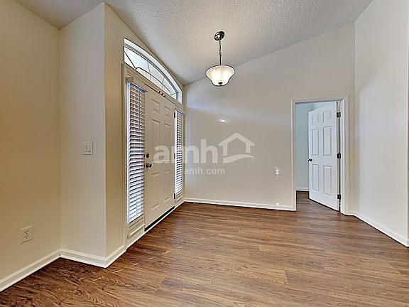 3rd image of 656 Hampton Downs Ct