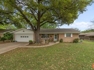 2204 11th St, Brownwood, TX 76801