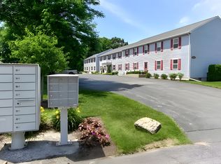 Court Royale, Schenectady, NY 12304