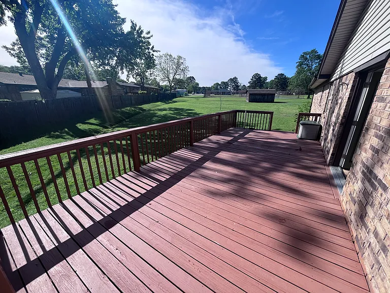 113 Cornwall Ct — Photo 18