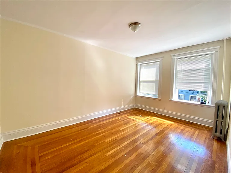 144 Coolidge St #2 — Photo 23