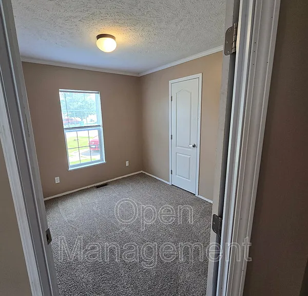 1901 1st St #34 — Photo 12