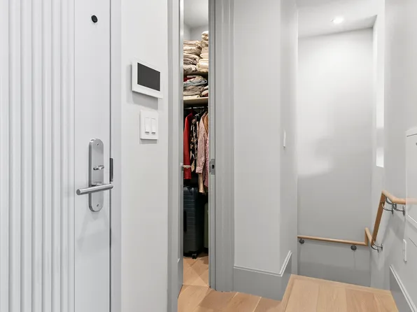 1059 Third Avenue image 13 of 23