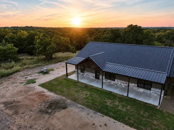 271 Rolling Ranch Blvd, Alvord, TX 76225